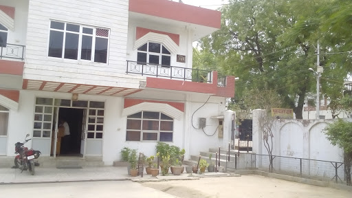 Hotel Pushpanjali, 228001, Badhaiyabeer, Civil Line, Sultanpur, Uttar Pradesh 228001, India, Hotel, state UP