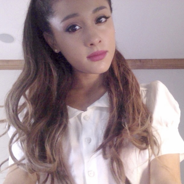 Ariana Grande Profile Pics Collection