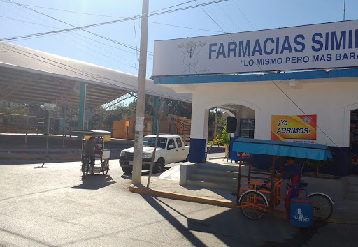 Farmacia Similares, Calle 27, San Luisito, 24903 Calkiní, Camp., México, Farmacia | CAMP