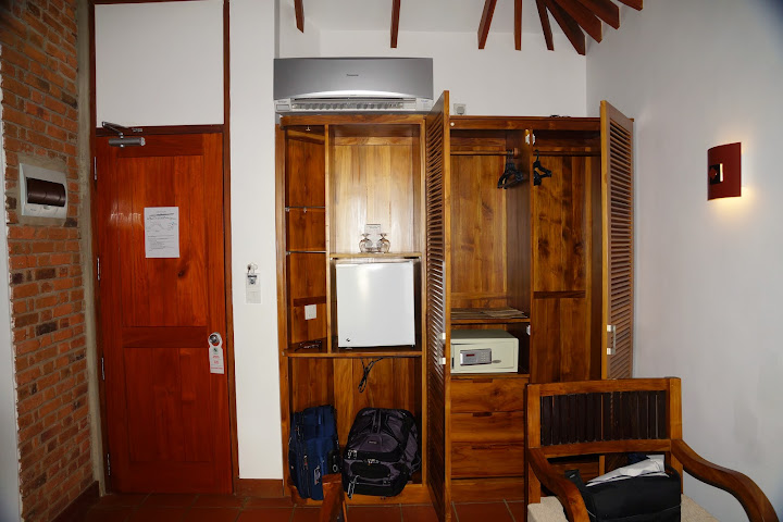 Шри-Ланка: на машине 1 100 км,  фото без комментариев, март-апрель 2013г.