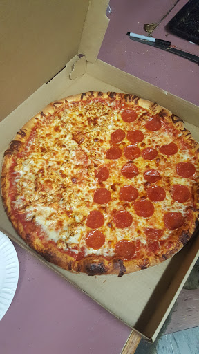 Pizza Restaurant «Palace Pizza», reviews and photos, 1217 Mammoth Rd, Dracut, MA 01826, USA