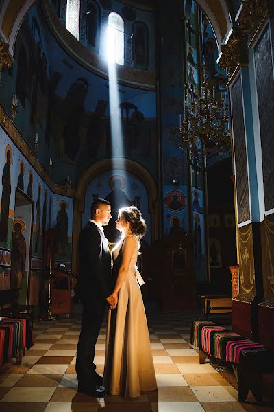 Wedding photographer Oksana Skorpan (oxyc). Photo of 13 April 2019