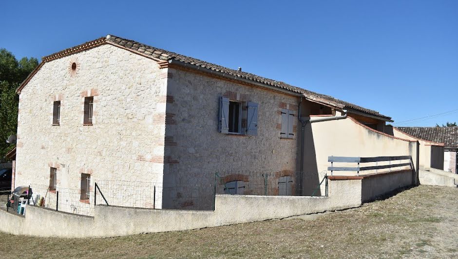 Vente maison  392 m² à Pommevic (82400), 332 050 €