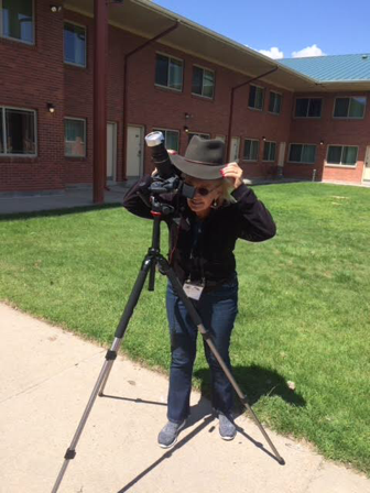 Resident Astronomer Peggy practices looking at the sun (Source: Palmia Observatory)