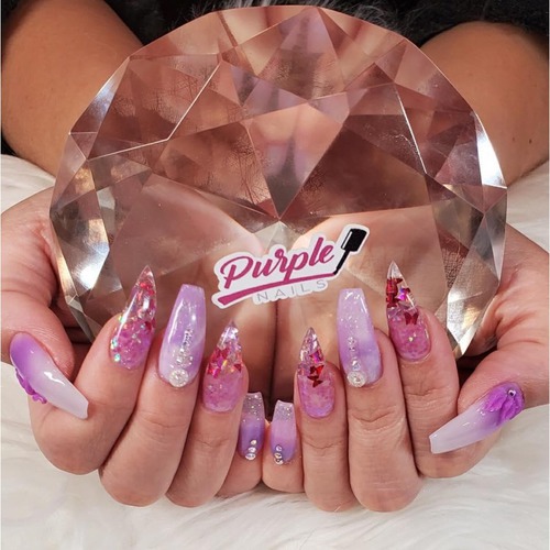 Purple Nails logo