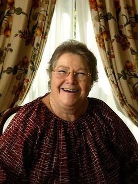 파일:Colleen_McCullough.jpg