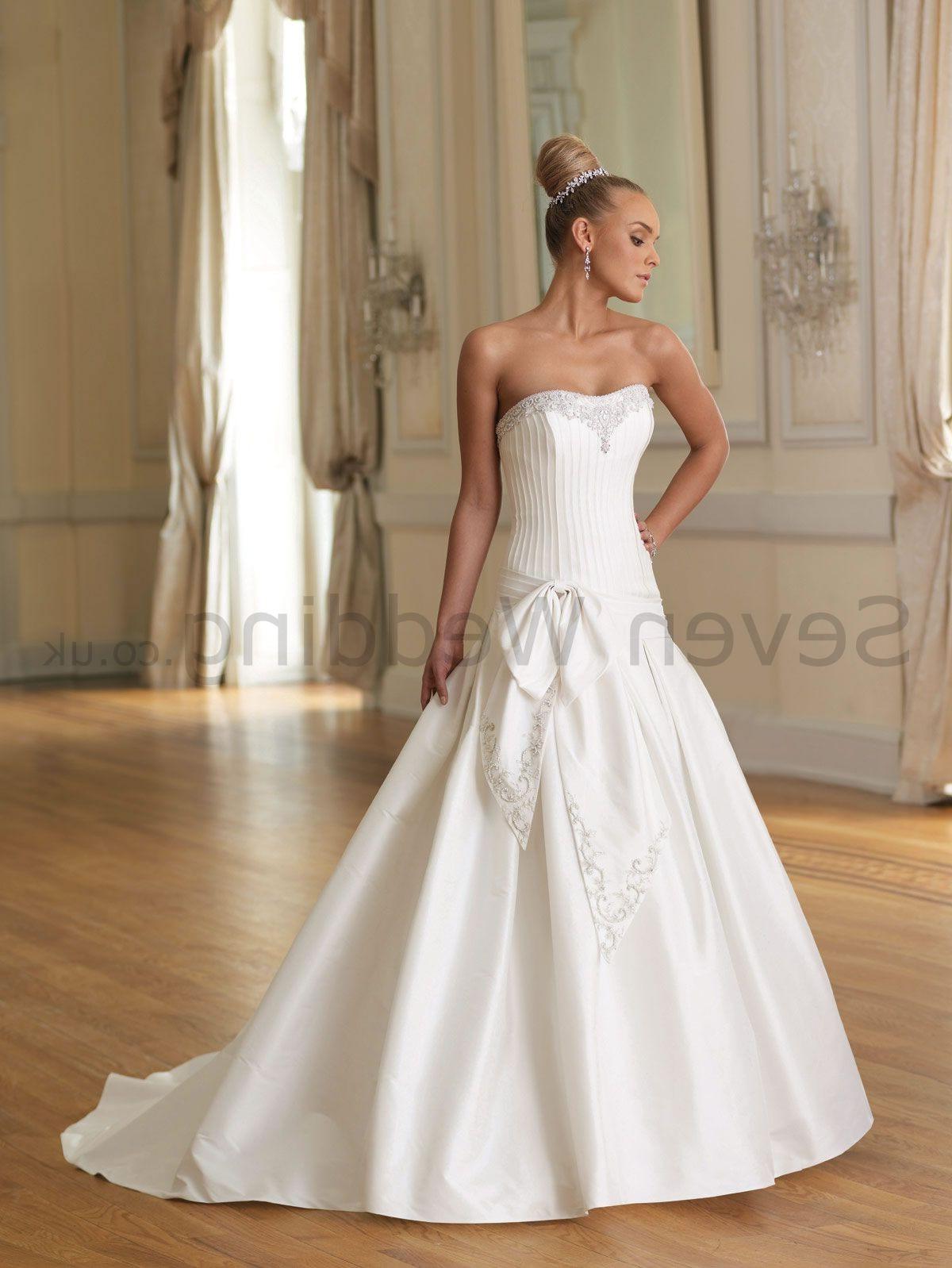 Wedding Dress. Taffeta