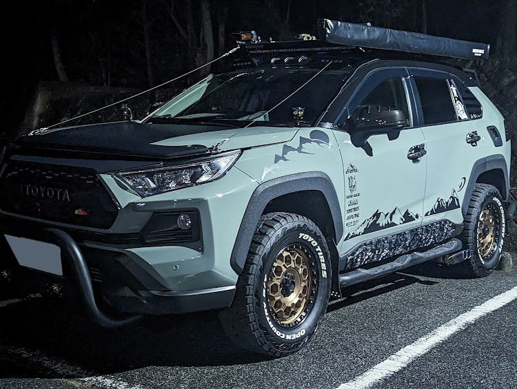 RAV4のRAV4・rav4adventure・ＤＩＹ作業・構想ねるねるね〜るねっ・まとまらない改造ビジョンに関するカスタム事例の投稿画像1枚目