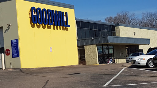 Thrift Store «Goodwill - West St. Paul», reviews and photos