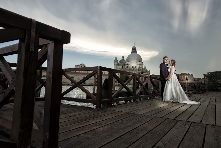 Wedding photographer Bogdan Nicolae (nicolae). Photo of 15 August 2018