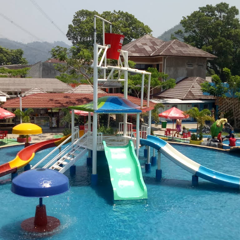 Featured image of post Victory Waterpark Sadu Bandung Jawa Barat Victory waterpark bandung tak sekedar menyediakan fasilitas wisata tirta saja namun juga memiliki pemandangan alam ciamik