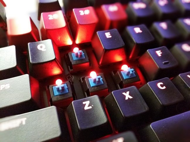 Teclado mecánico para juegos HyperX Alloy FPS