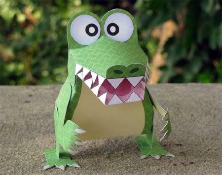 Croco Paper Toy