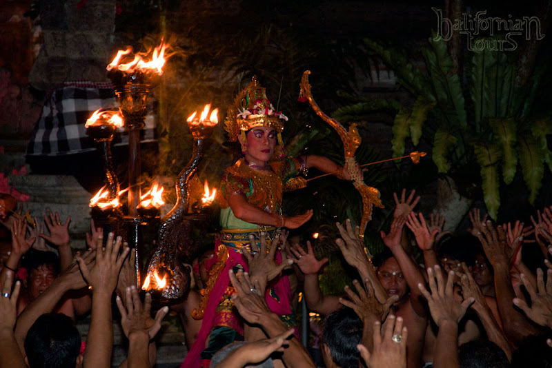 Bali Kecak Tour - girl