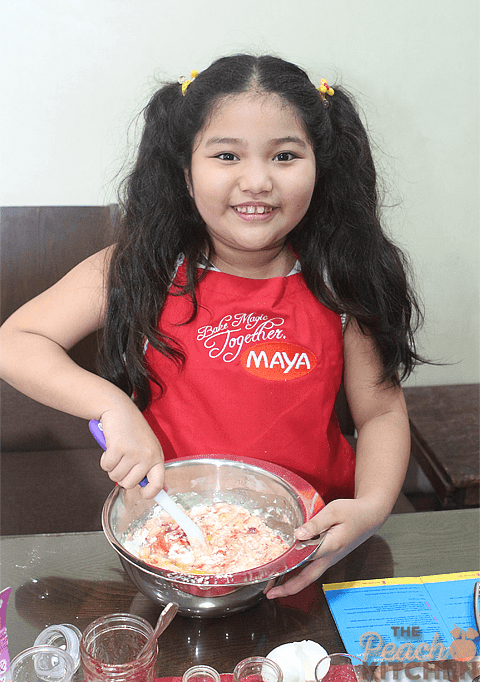 Maya Strawberry Cupcakes with Easy Vanilla Buttercream