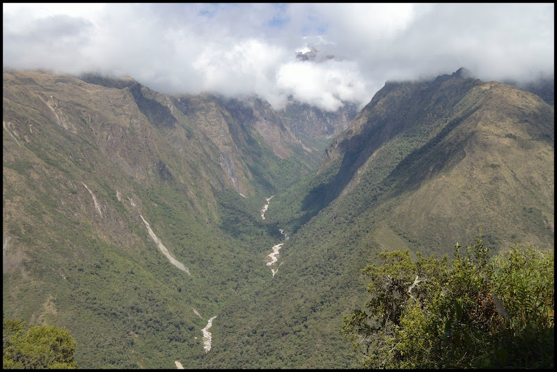 DE OLLANTA A AGUAS CALIENTES POR LA HIDROELÉCTRICA - MÁGICO Y ENIGMÁTICO PERÚ/2016. (9)