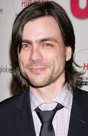 Brian Bell Net Worth, Age, Wiki, Biography, Height, Dating, Family, Career