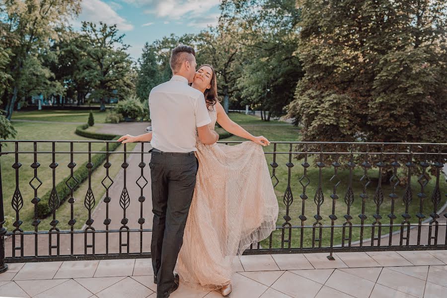 Wedding photographer Vasiliy Komanovskiy (vasily). Photo of 18 September 2021