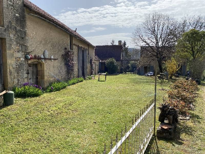 Vente maison 5 pièces 185 m² à Les Eyzies-de-Tayac-Sireuil (24620), 392 940 €