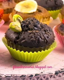 Cupcake de chocolate y frutos secos fitness