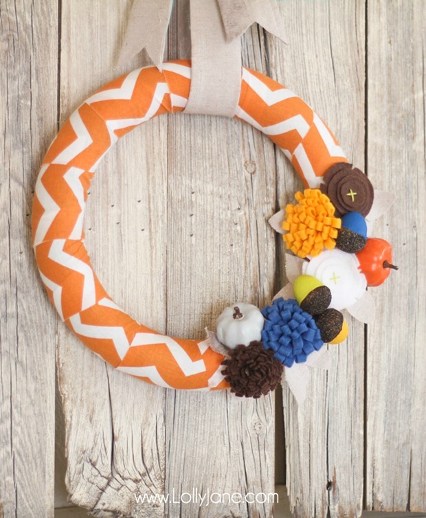 Easy-fall-wreath-painted-pumpkin-acorns-felt-flowers