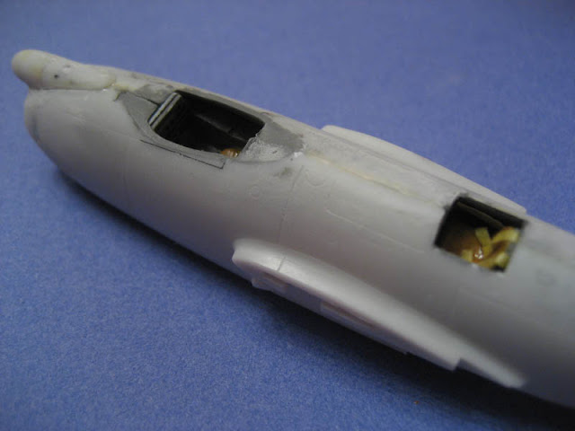 Mig-9L Amodel 1/72 20121030%2520MiG-9L%2520Amodel%2520%25282%2529-1