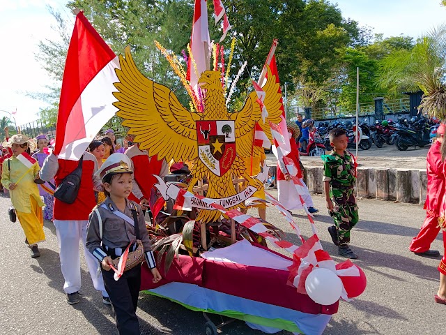 Peringatan HUT ke-77 Kemerdekaan RI di Kapuas Dimeriahkan Pawai Karnaval