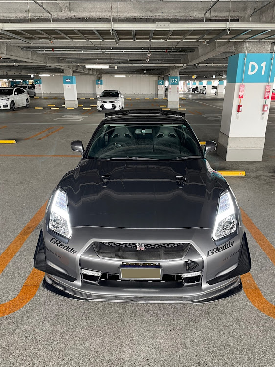 NISSAN GT-Rのオイル交換・乾燥剤・エヴァンゲリオンに関するカスタム事例の投稿画像2枚目
