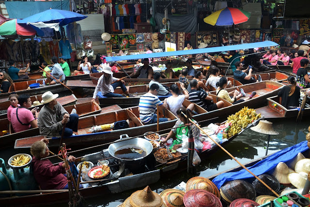 A Guide to Navigating A Thai Open Air Market