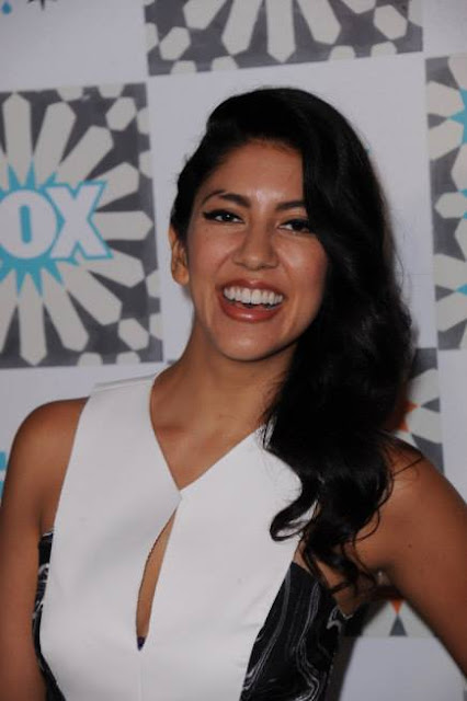 Stephanie Beatriz Profile Dp Pics