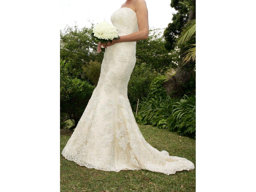 8   Used Wedding Dresses