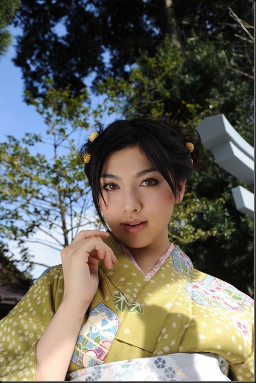 Saori Hara in Kimono_246748-0081