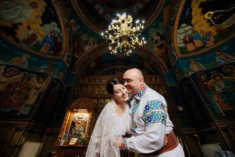 Fotógrafo de casamento Ciprian Băbușanu (babusanu). Foto de 19 de março