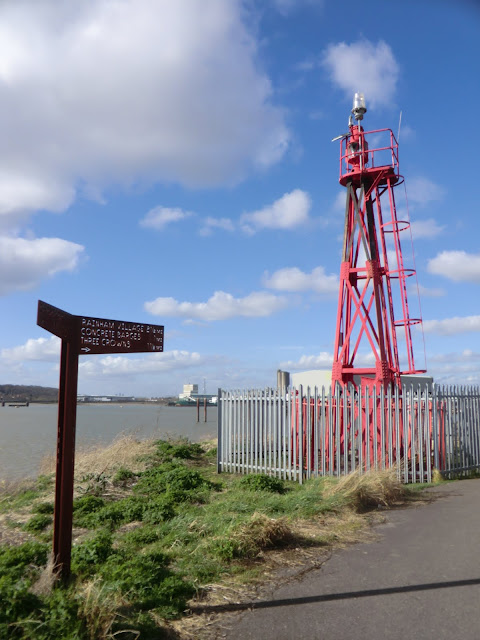 CIMG9949 Coldharbour beacon