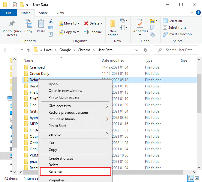Ahora, ubique la carpeta Predeterminada y haga clic derecho sobre ella.  Luego, selecciona la opción Renombrar.  Reparar el error del perfil de Chrome