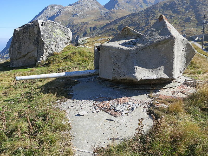 hidden-swiss-bunkers-19