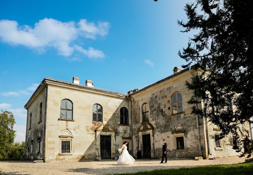 Photographe de mariage Costi Manolache (fotoevent88). Photo du 26 octobre 2021