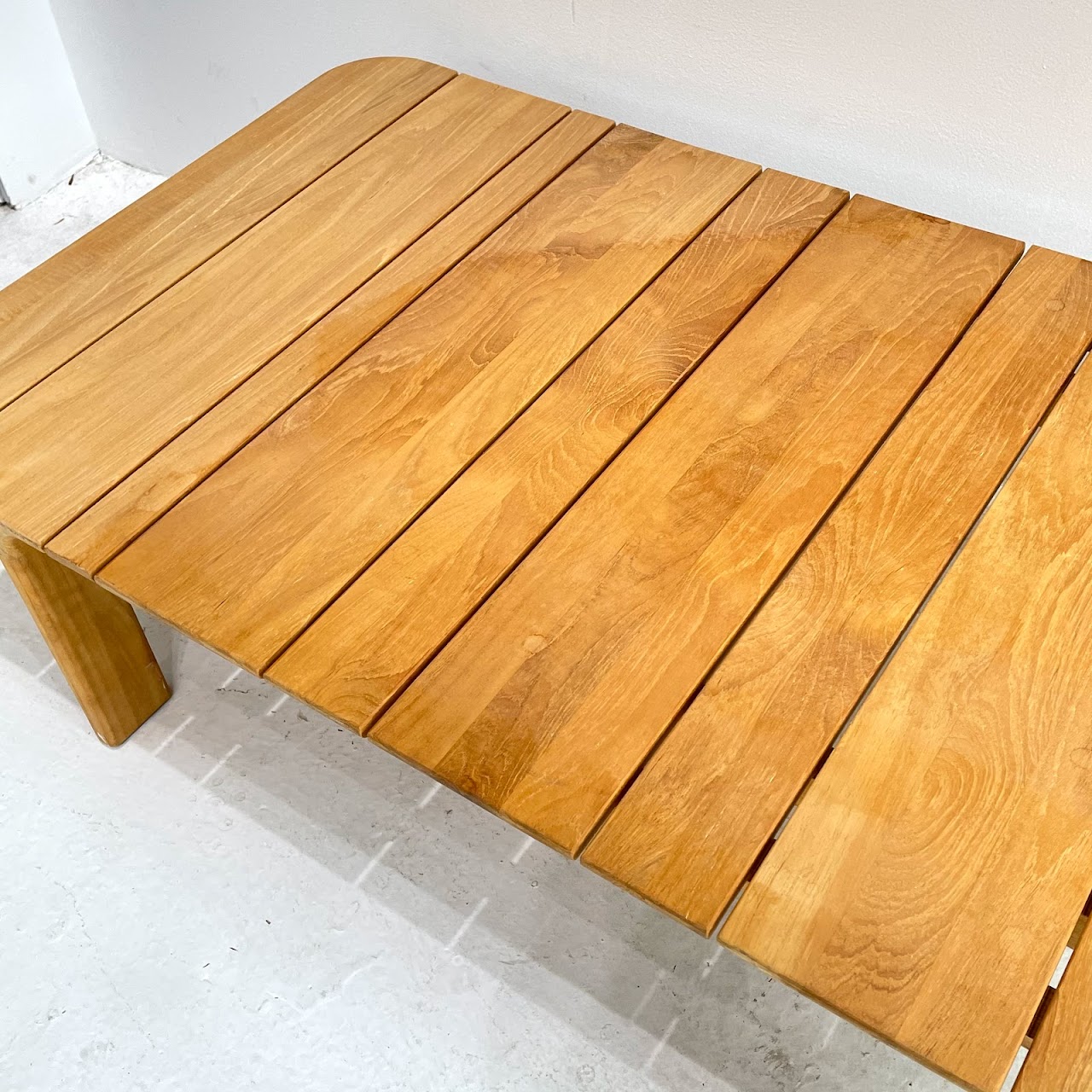 Gloster Loop 53.5" Coffee Table with Teak Top