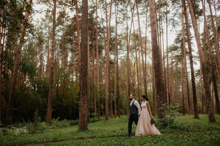 Jurufoto perkahwinan Sofiya Monako (fotkisoni). Foto pada 6 September 2019