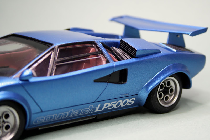 Lamborghini Countach LP500S TAMIYA 1/24 Réf. 24306 IMG_1546