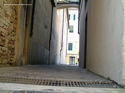 Vicoli - Caruggi - di Albenga (Savona) - Fotografie 