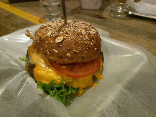 Hamburger Restaurant «Bareburger», reviews and photos, 265 N Central Ave, Hartsdale, NY 10530, USA