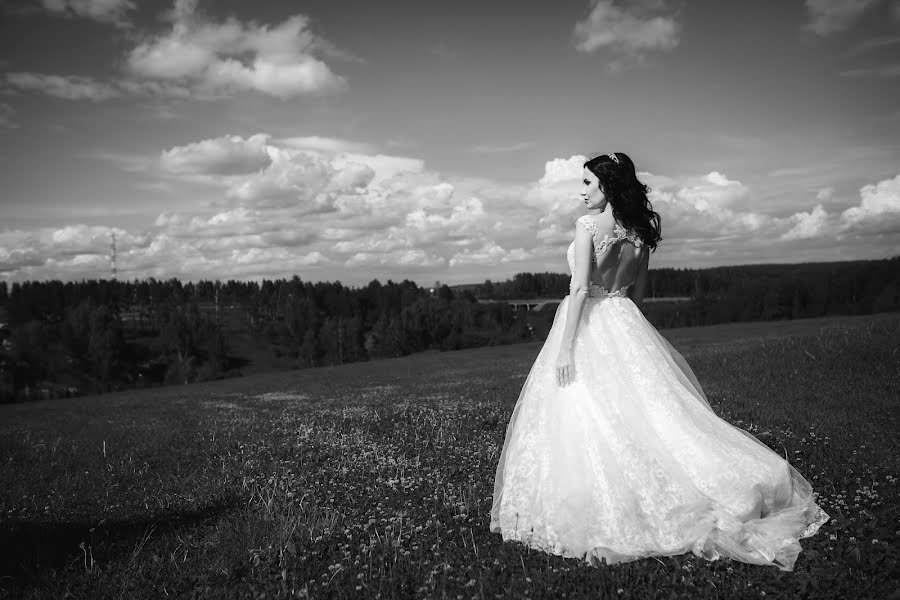 Fotógrafo de casamento Roman Nosov (romu4). Foto de 4 de agosto 2017