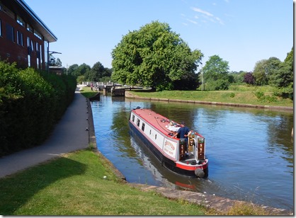 1 between diglis locks on canal