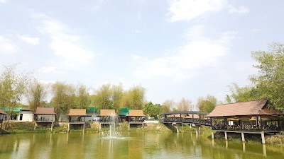 Photos of Phoyphailin Guesthouse,restaurant,karaoke & Nightclub