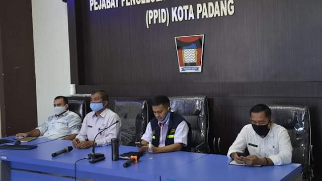 Sekda Amasrul Ikuti Webinar Pelayanan Publik Jelang New Normal.