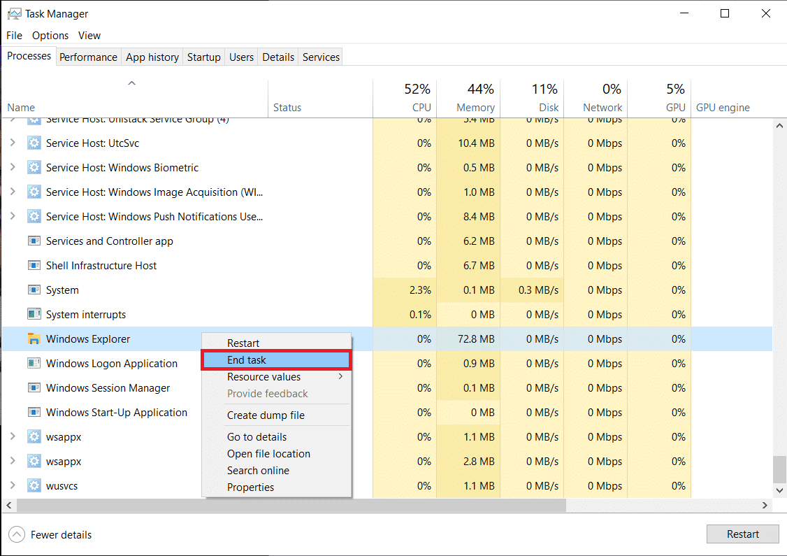 Esplora risorse in Task Manager.  Fine attività evidenziata.  Come correggere la barra delle applicazioni visualizzata a schermo intero su Windows 10