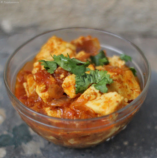 Paneer Tikka Masala Easy Recipe | Spicy Indian Side Dishes | Indian Paneer Tikka Masala Recipe written by Kavitha Ramaswamy of Foodomania.com