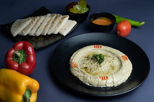 Zatar Hummus Platter