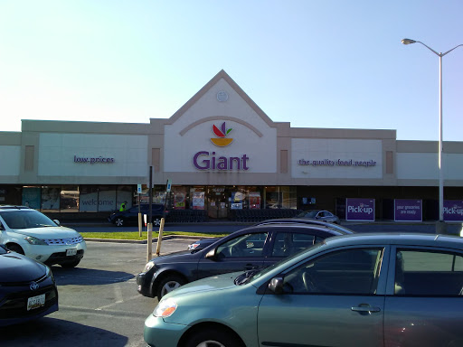 Supermarket «Giant», reviews and photos, 16837 Crabbs Branch Way, Derwood, MD 20855, USA